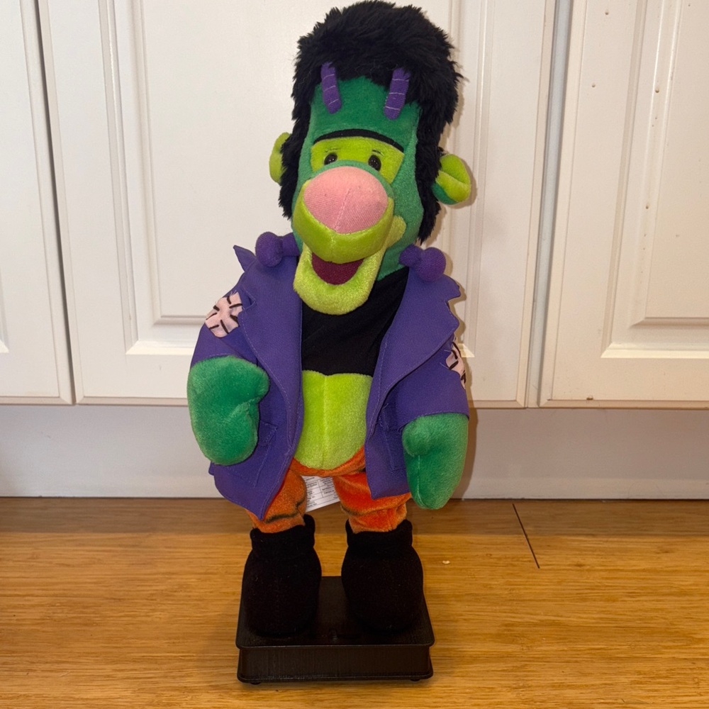 Disney FrankenTigger Frankenstein Musical Pooh's Spooky Kooky Parade Halloween
